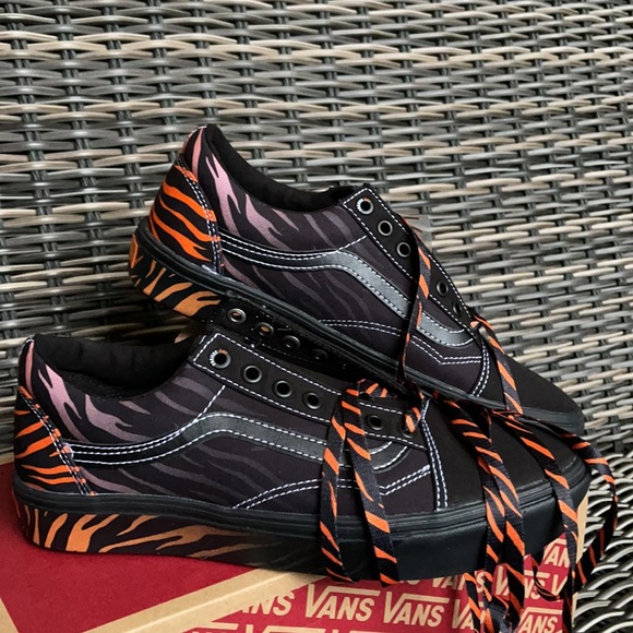 Vans Other - Vans Comfycush Old Sko Discovery Projectcatfade MENS